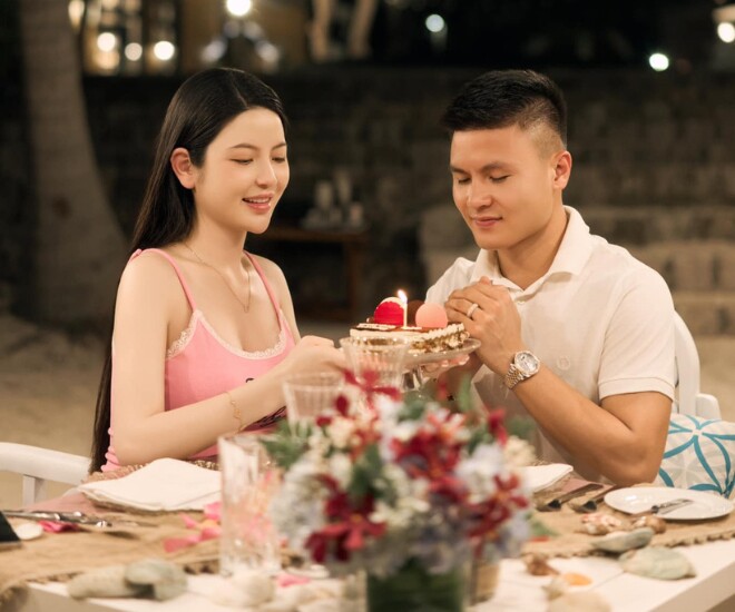 Vợ chồng Chu Thanh Huyền - Quang Hải