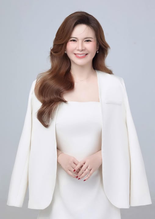 Hình ảnh cũ của Kim Oanh trước khi chỉnh sửa nhan sắc