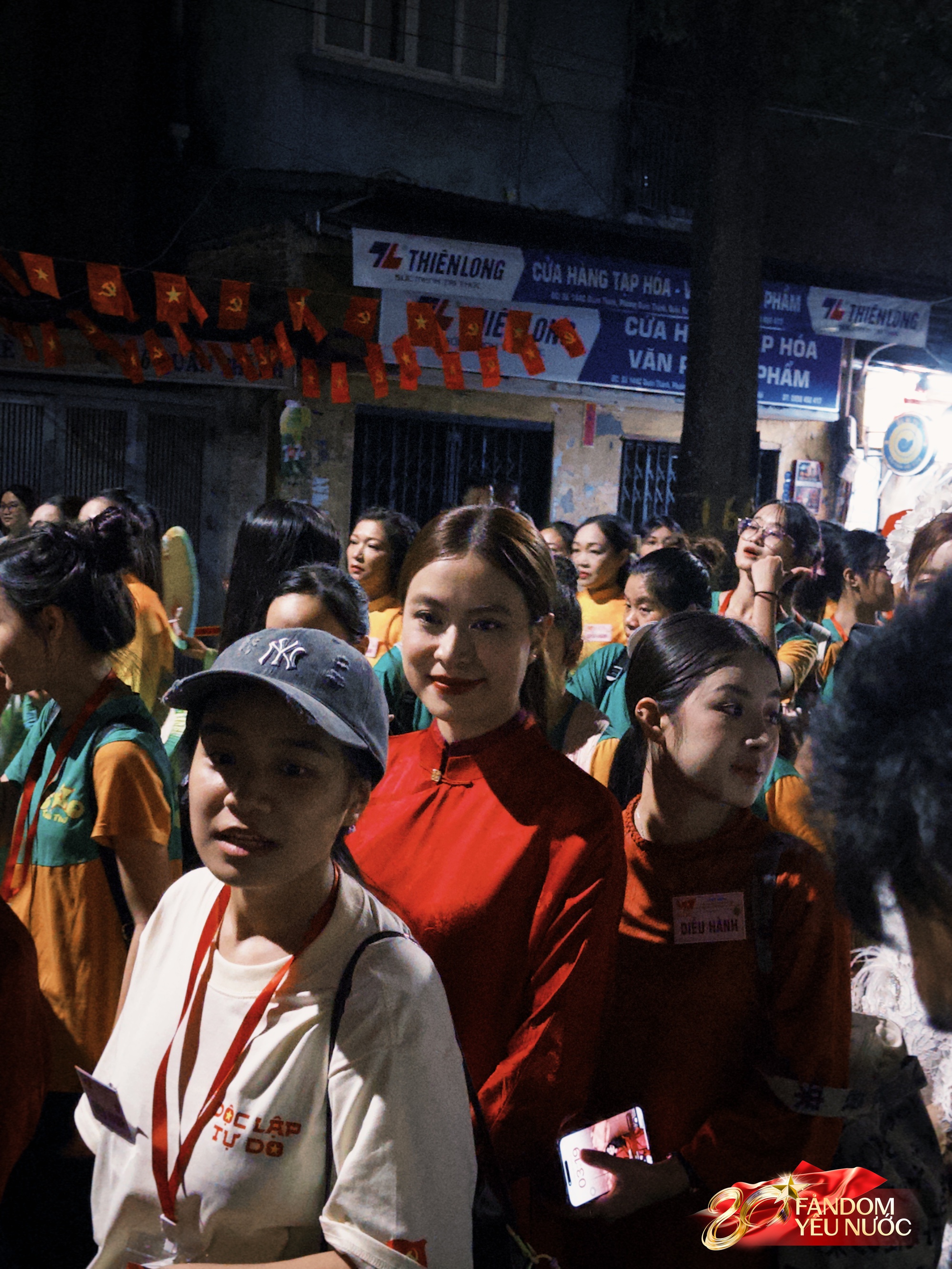 Hoàng Thuỳ Linh nhiệt tình tham gia các buổi tập luyện suốt những ngày qua