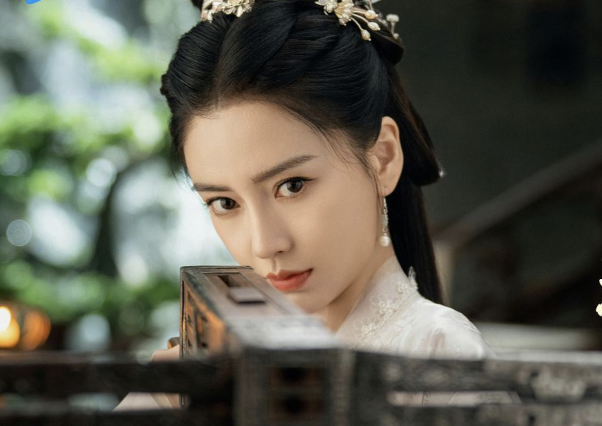 Angelababy trên thảm đỏ