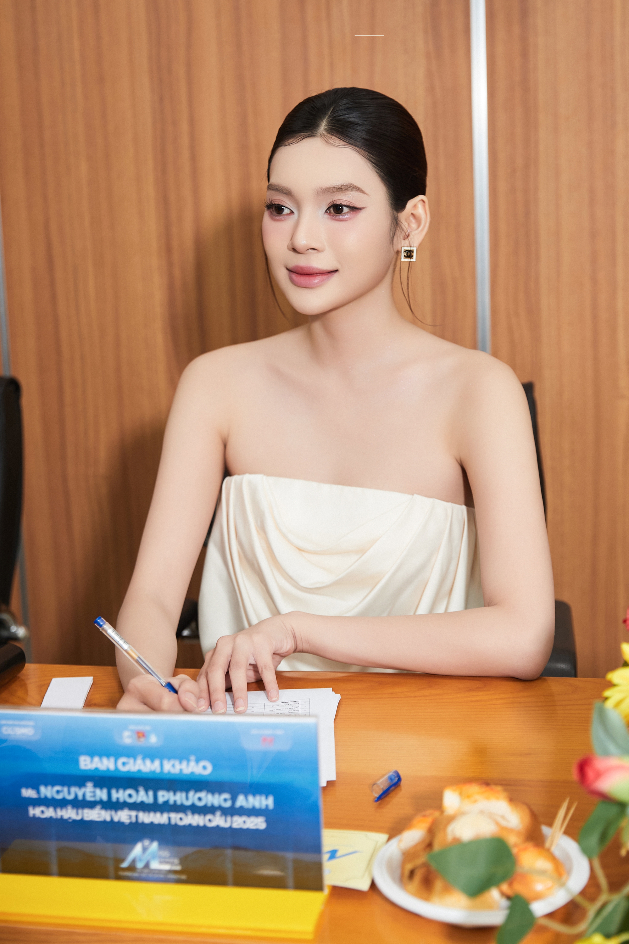Hoa hậu Nguyễn Hoài Phương Anh muốn lan tỏa điều tích cực qua lối sống tối giản