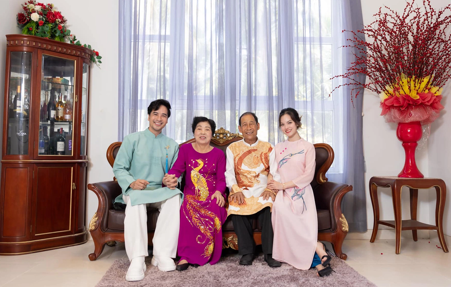 Sunny Đan Ngọc đón Tết tại biệt thự Bến Tre