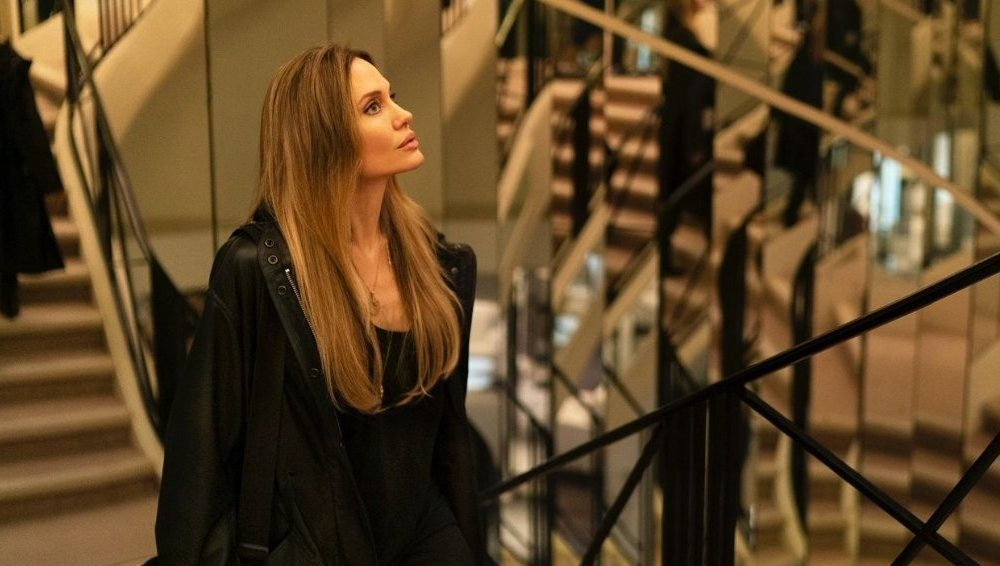 Angelina Jolie trở lại màn ảnh rộng với vai diễn lấy cảm hứng từ cuộc đời cô.