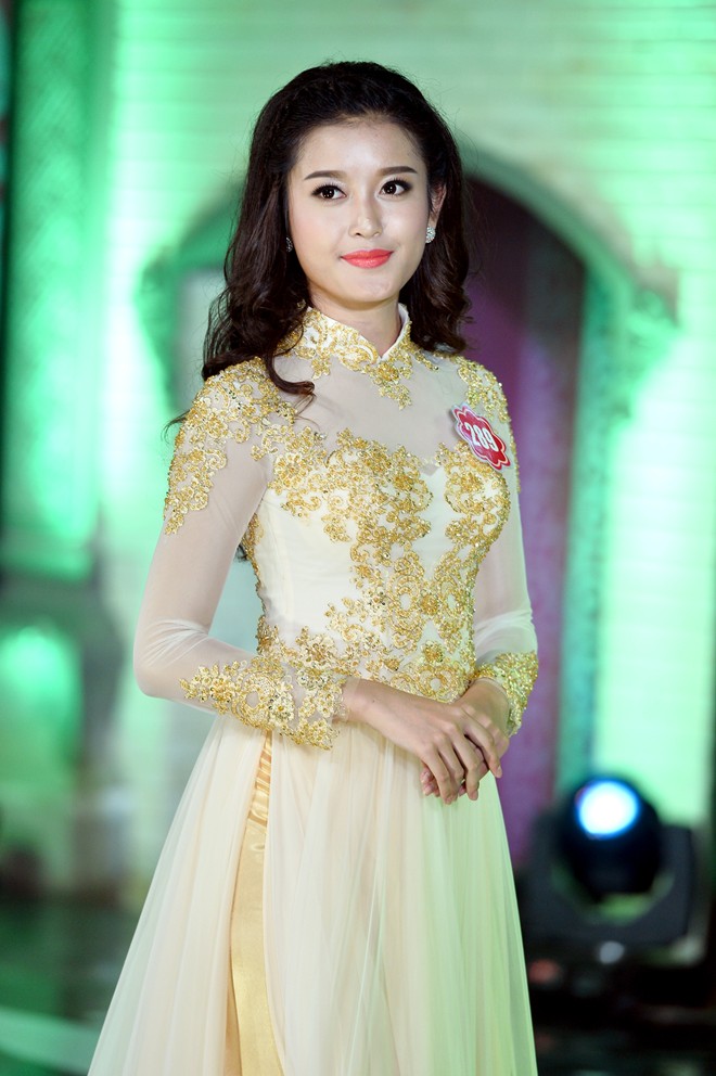 Vẻ ngoài ngọt ngào của Huyền My