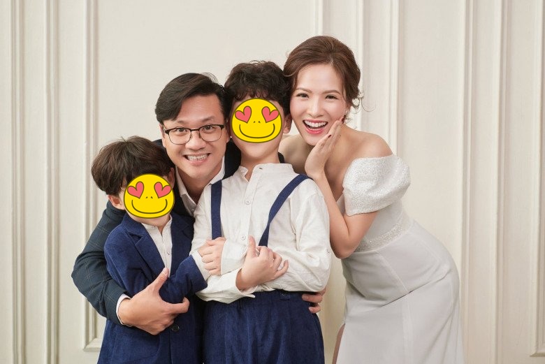 Hôn nhân đáng ngưỡng mộ của đạo diễn Khải Anh