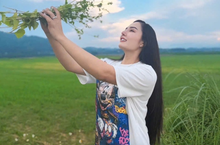 Hình ảnh đời thường của Ngọc Vũ trên mạng xã hội