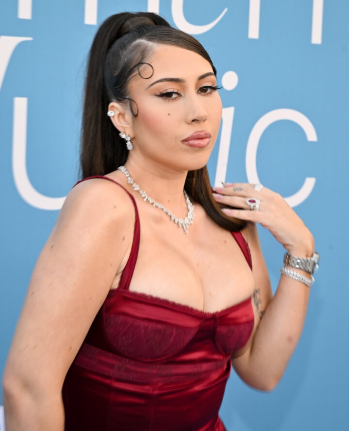 Kali Uchis tuyên bố gỡ nhạc hợp tác