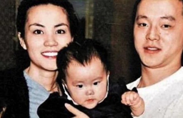 Cùng nhau có 1 cô con gái Đậu Tĩnh Đồng