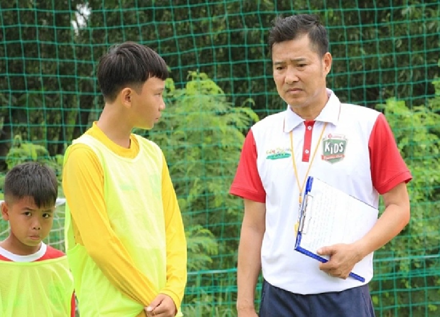 Cựu tuyển thủ Hồng Sơn loại 2 thí sinh- Ảnh 1. Hồng Sơn tại chương trình