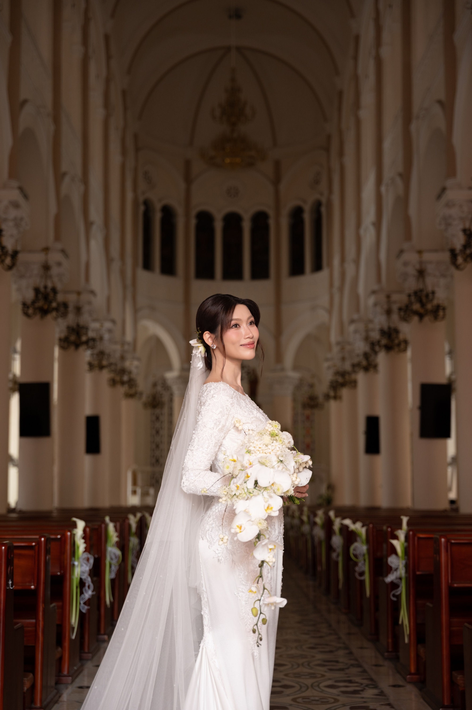 Cô dâu được khen nhan sắc đỉnh chóp trong ngày trọng đại Á hậu Quỳnh Châu tỏa sáng ngày cưới