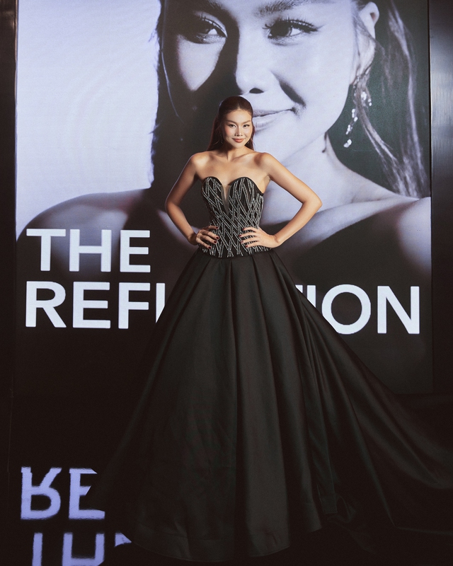 Thanh Hằng tại thảm đỏ Elise Fashion Show 2025