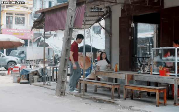 Buổi 'hẹn hò' đầu tiên của cặp đôi diễn ra ở quán cháo lòng khiến người xem thích thú.