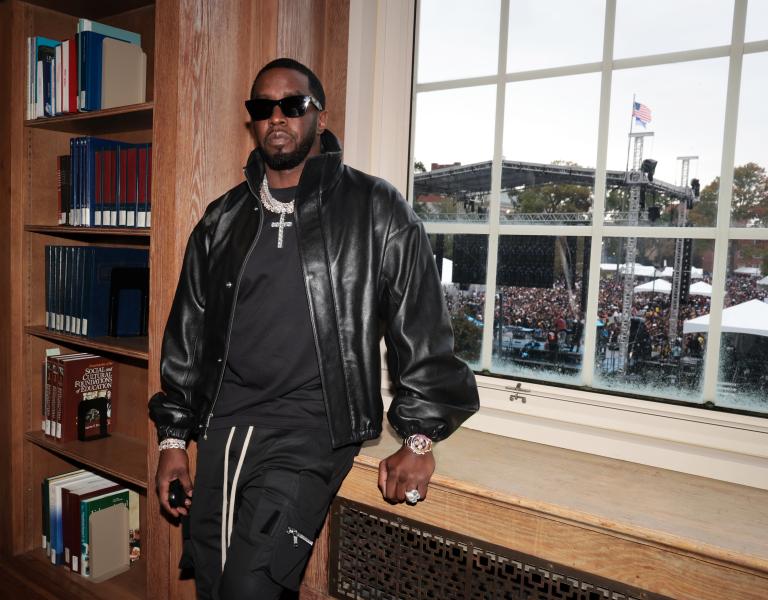 Diddy cầu xin tòa thương xót, mong có cơ hội làm lại cuộc đời