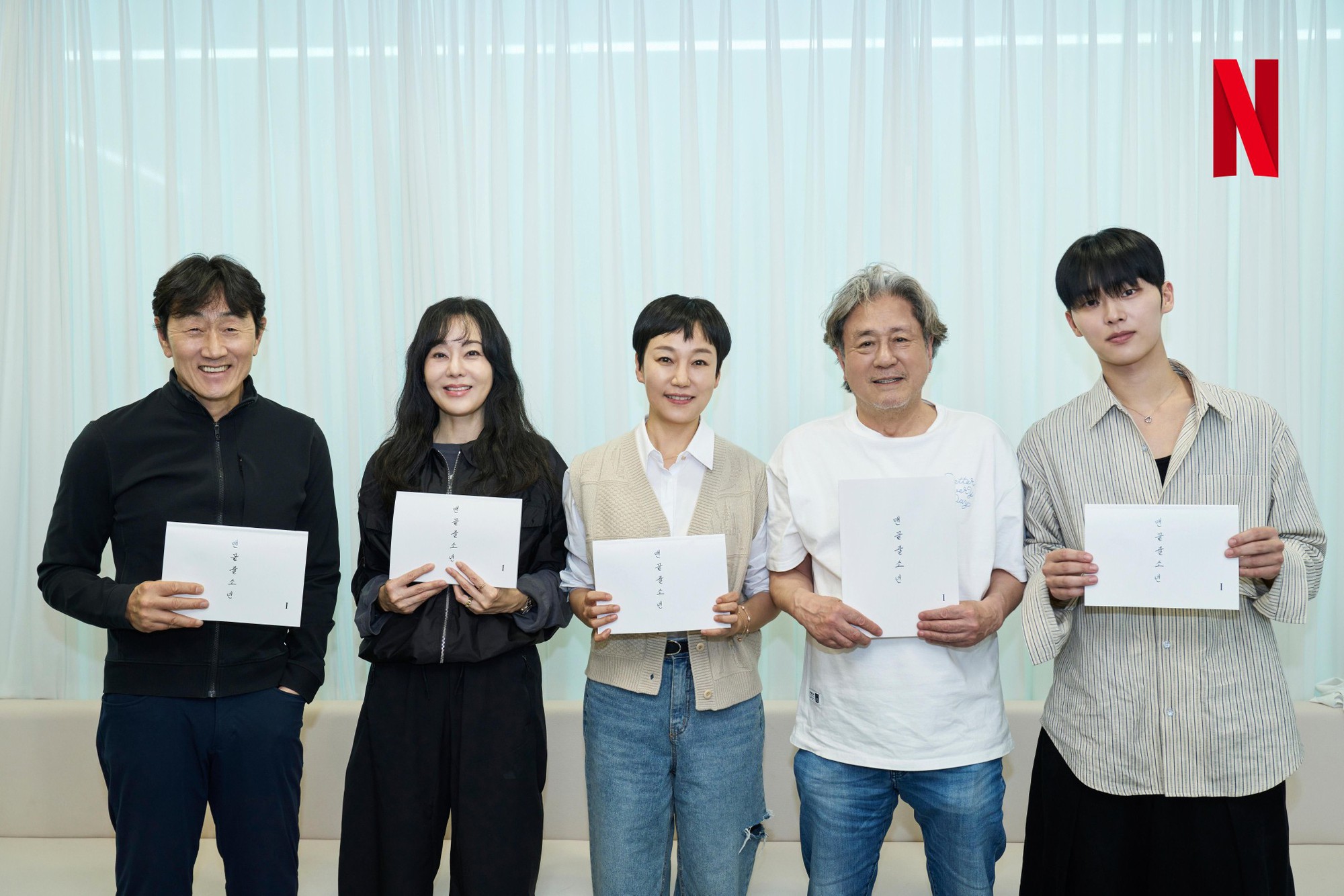 Dàn diễn viên Notes from the Last Row