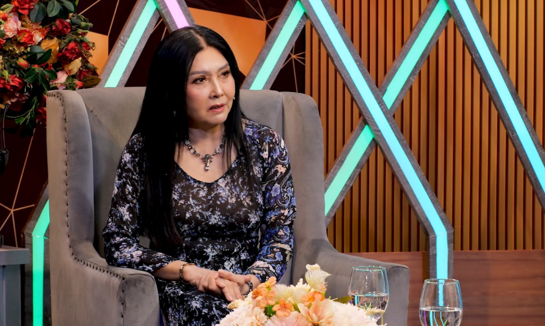 Danh ca Họa Mi trong cuộc sống ở Pháp
