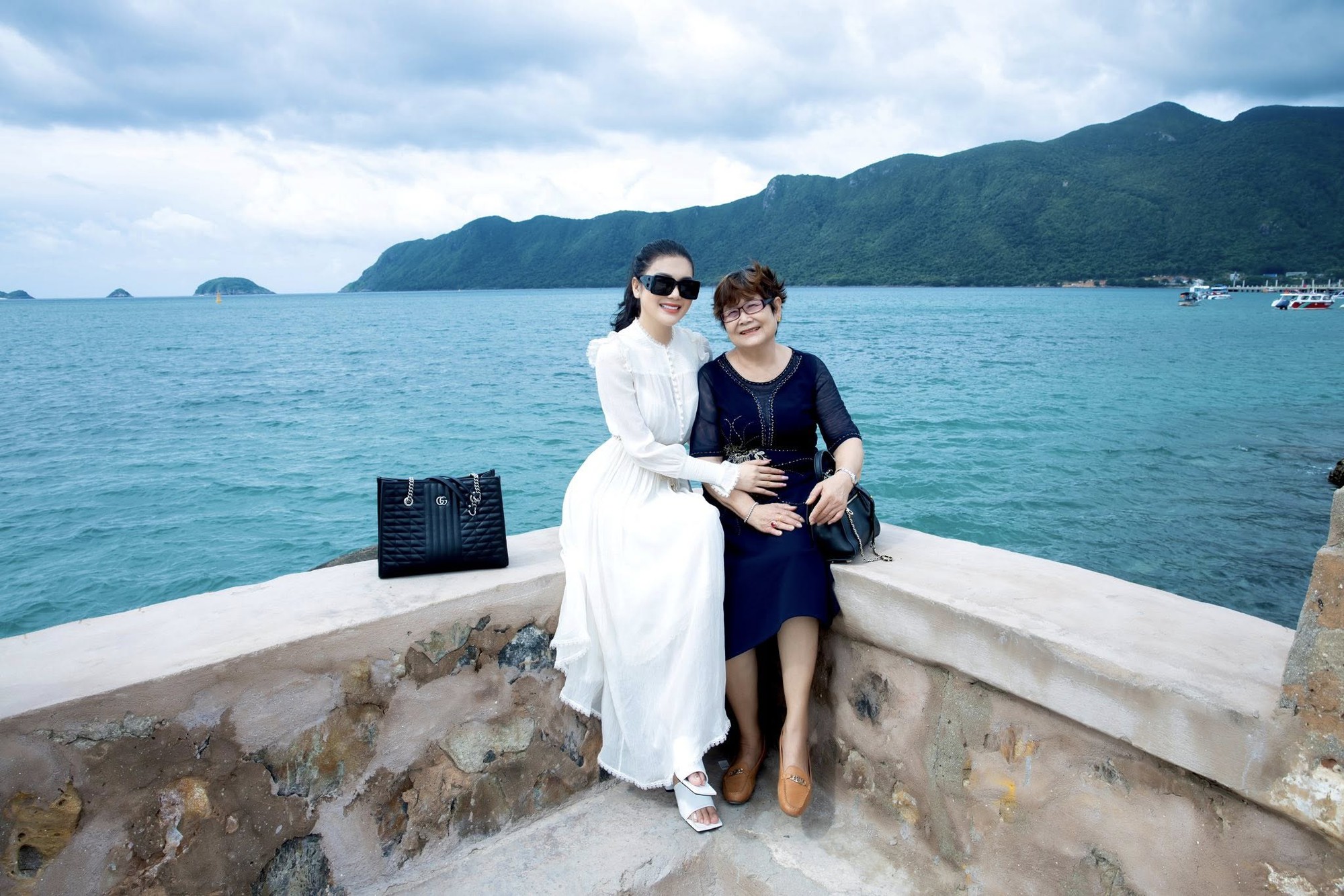 Công việc vất vả của Lily Chen thời trẻ