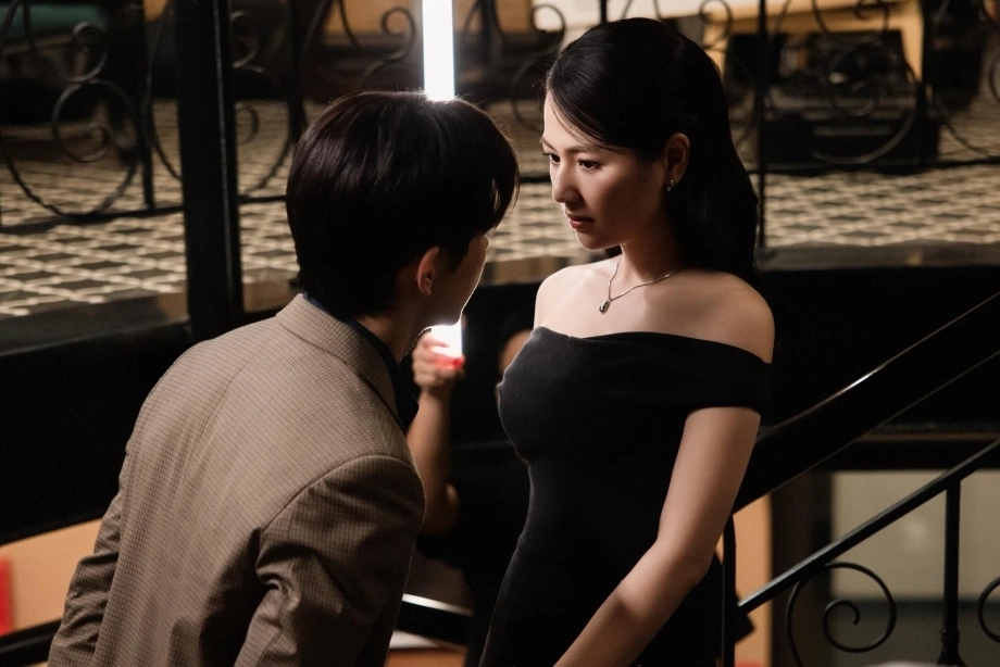 Việt Nam mới có nữ thần mặt mộc ngắm 1 lần phải khen 100 lần: Để không cỡ này, trang điểm cỡ nào- Ảnh 6. Việt Hoa để mặt mộc đã đẹp, trang điểm lên lại càng khiến người xem ấn tượng.