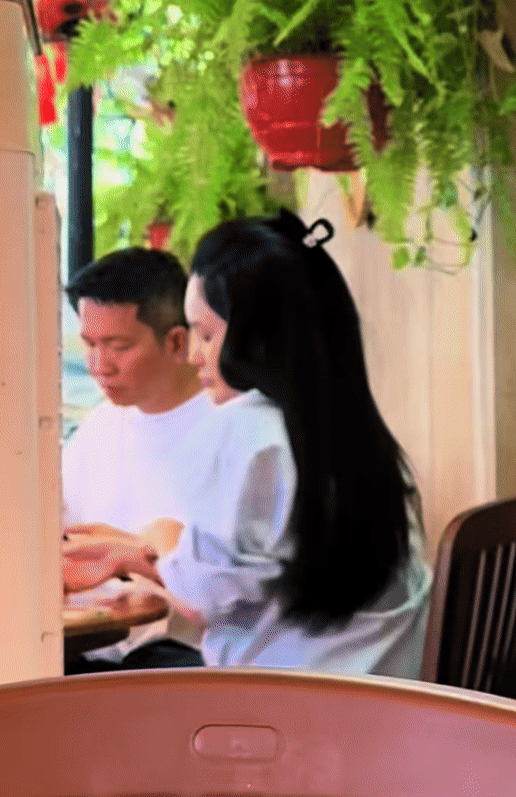 Vợ chồng Đoàn Di Băng giản dị