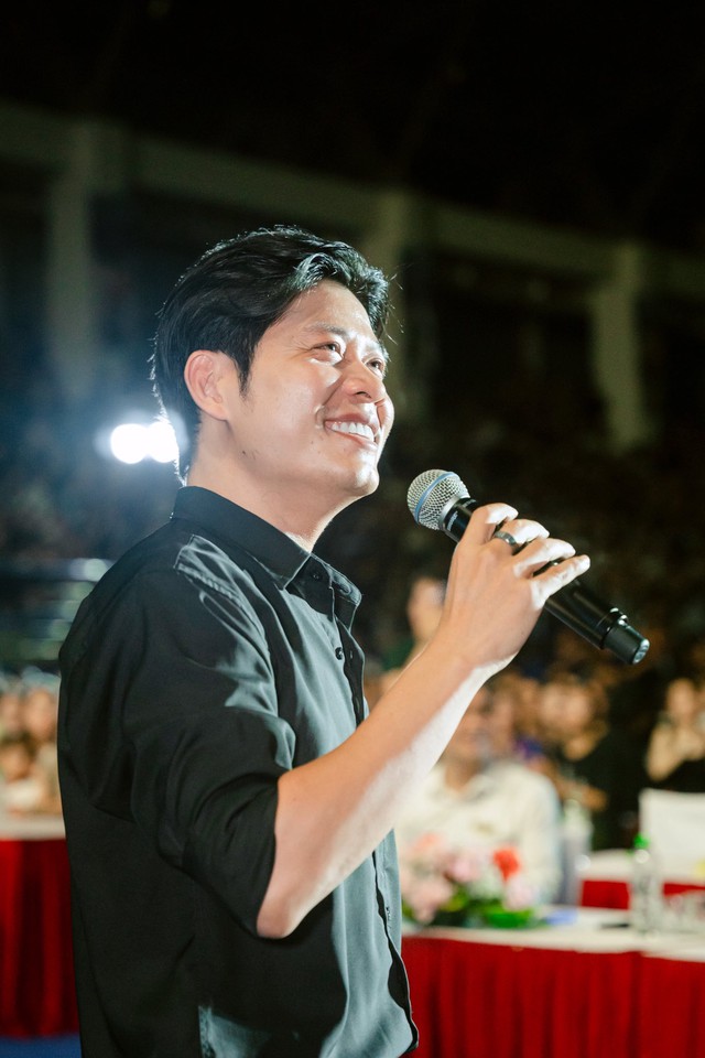 Nhạc sĩ Nguyễn Văn Chung trong kỳ thi đầu vào