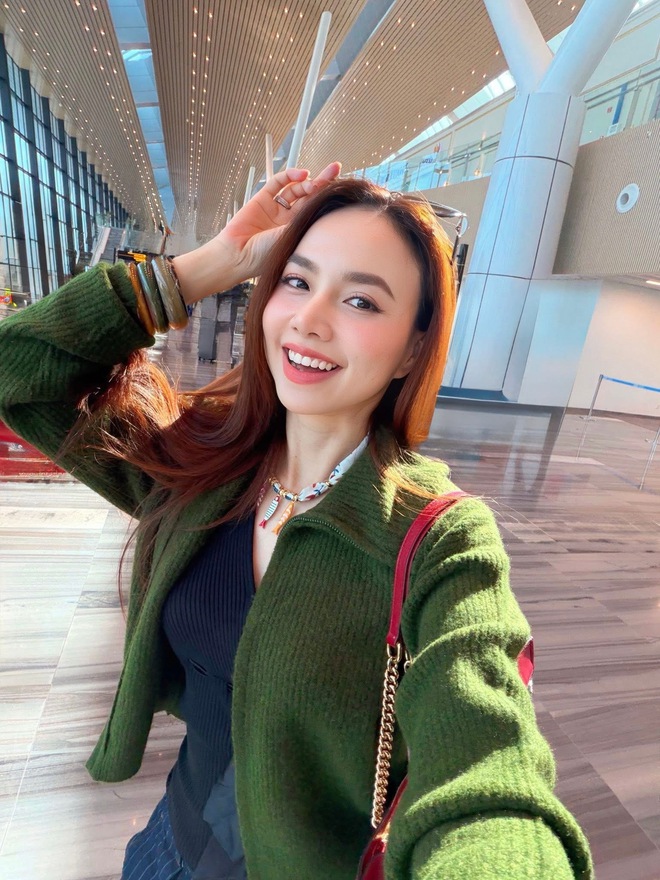 Nhan sắc Đinh Ngọc Diệp ở tuổi U45 vẫn giữ được vẻ tươi trẻ