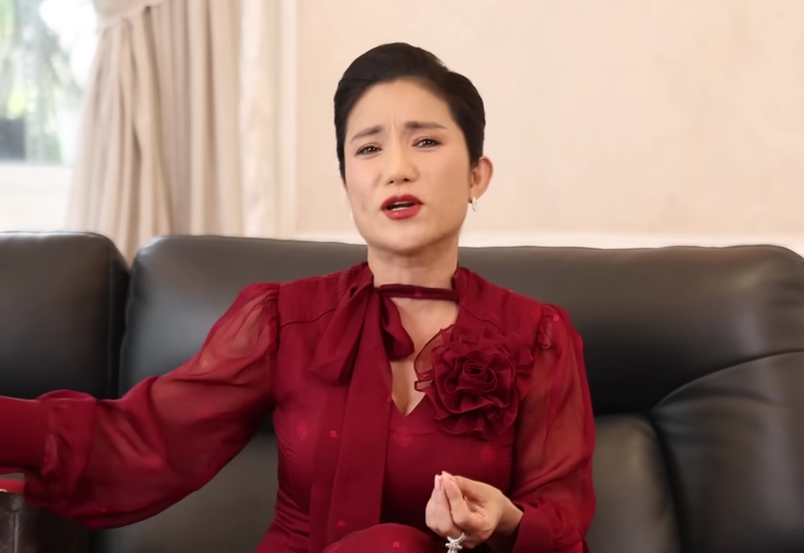 Nghệ sĩ ưu tú Cát Tường tại chương trình Vietnam Interviews