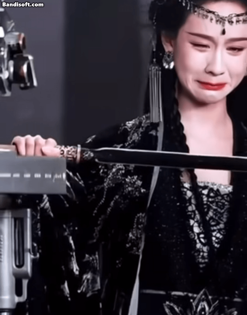 Gương mặt méo mó gây sốc của bản sao Lưu Diệc Phi: Thế này mà đòi là thần tiên tỷ tỷ- Ảnh 3. Nhiều netizen cho rằng Trần Đô Linh có visual ấn tượng nhưng chỉ cần biểu cảm mạnh là sẽ hết đẹp.