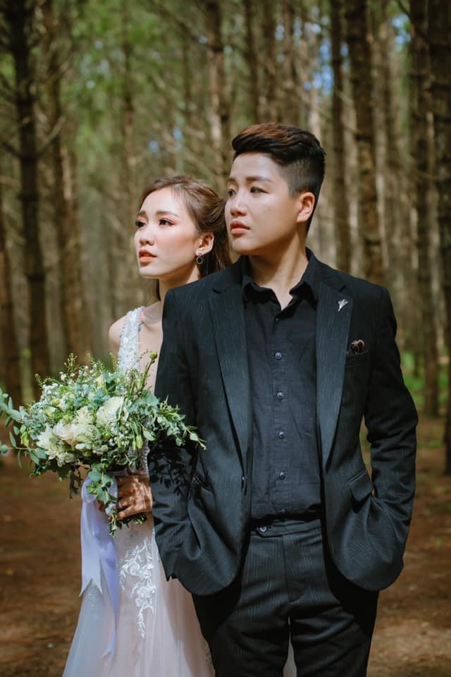 Tú Tri từng tổ chức đám cưới với đạo diễn chuyển giới YunBin