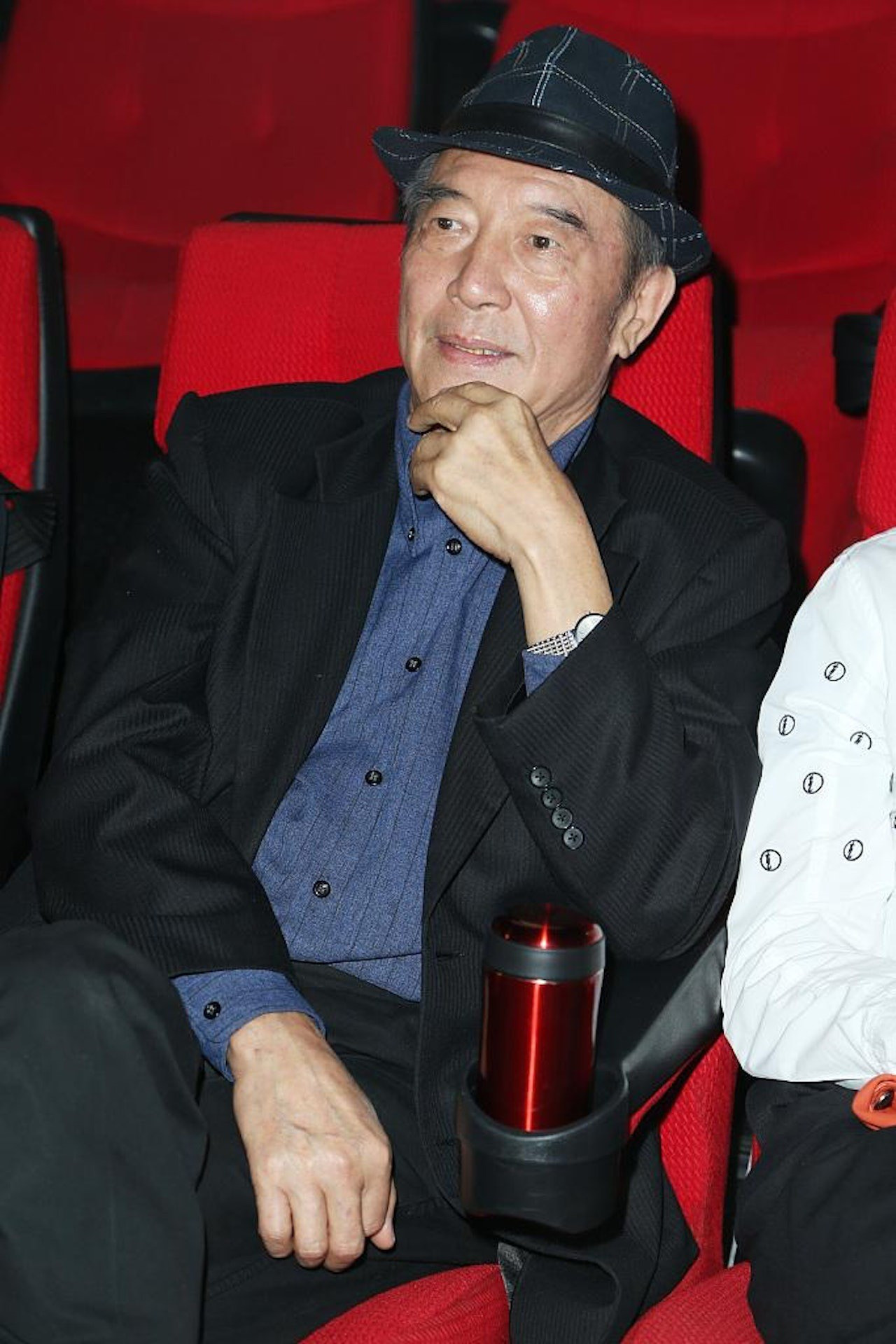 Hình ảnh liên quan đến bản hợp đồng của Thư Kỳ