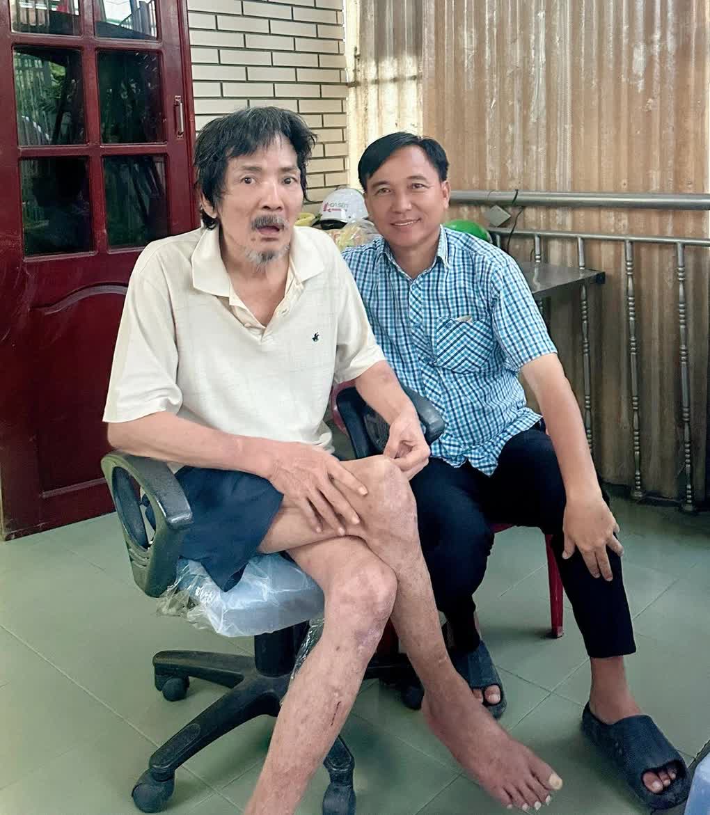 Nhạc sĩ Tô Hiếu thăm hỏi Thương Tín