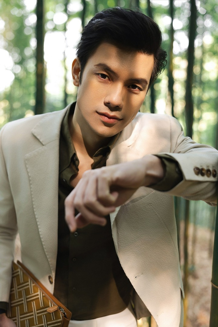 Nhan Phúc Vinh từng là giáo viên thể dục