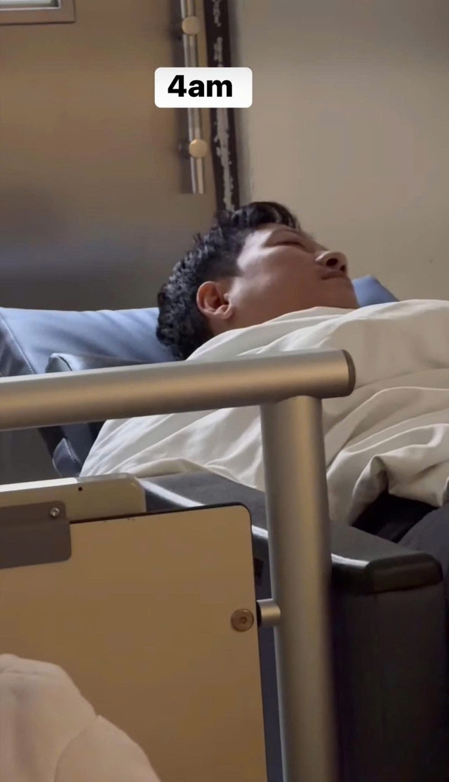 Nhã Phương nằm viện lúc 4 giờ sáng