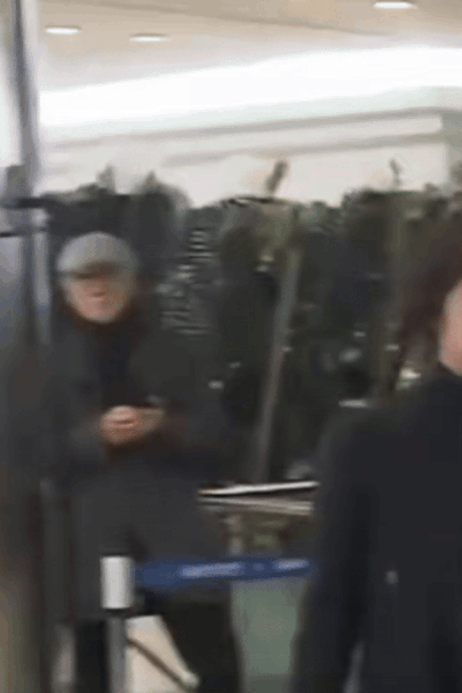 Hwang Jung Eum đến tiễn biệt cố diễn viên Lee Soon Jae