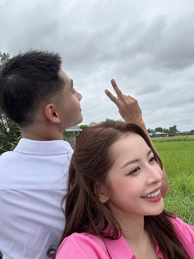 Chi Pu và Tuấn Ngọc được fan đẩy thuyền tới tấp vì loạt khoảnh khắc đáng yêu