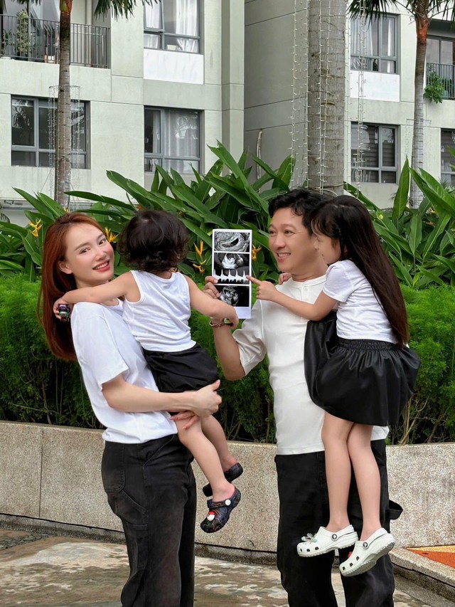 Trường Giang và Nhã Phương chuẩn bị chào đón thành viên nhí thứ 3