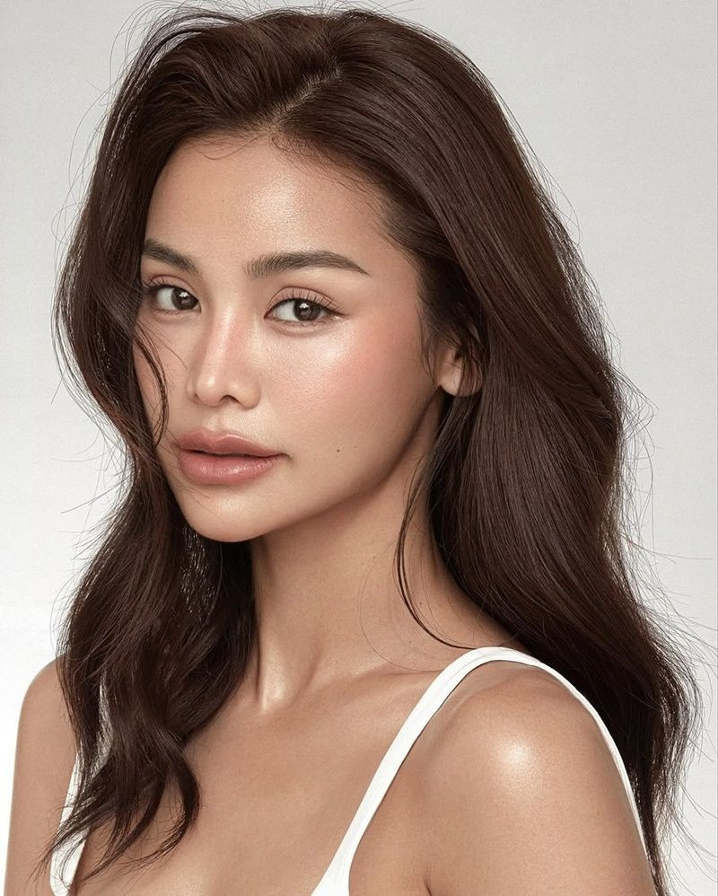 Amanda Dudame trong danh sách top 100 gương mặt đẹp nhất