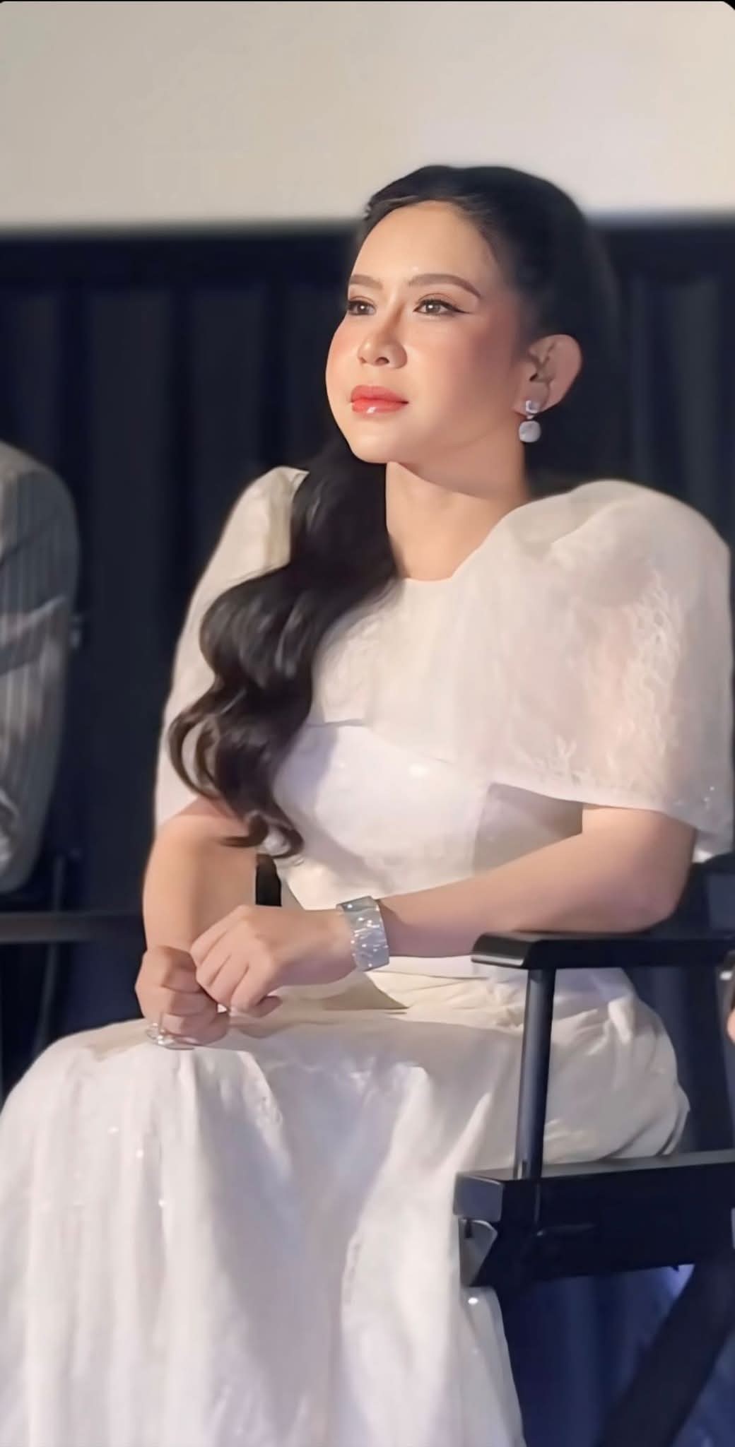 Đời buồn của hậu duệ cuối gia tộc Huỳnh Long, có lúc không còn nước mắt để khóc - Ảnh 3. Bình Tinh trên sân khấu cải lương trong vai trò đào chính