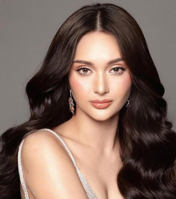 Luciana Fuster gương mặt ngọt ngào rạng rỡ