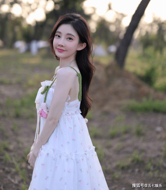 Phùng Đề Mặc trở lại sau điều trị bệnh Sự cố gắng trở lại công chúng của Phùng Đề Mặc