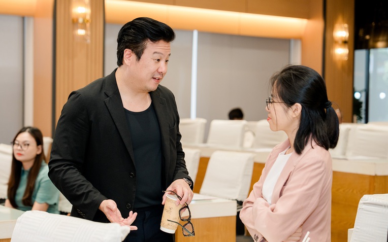 Thanh Bùi tại sự kiện ra mắt học viện